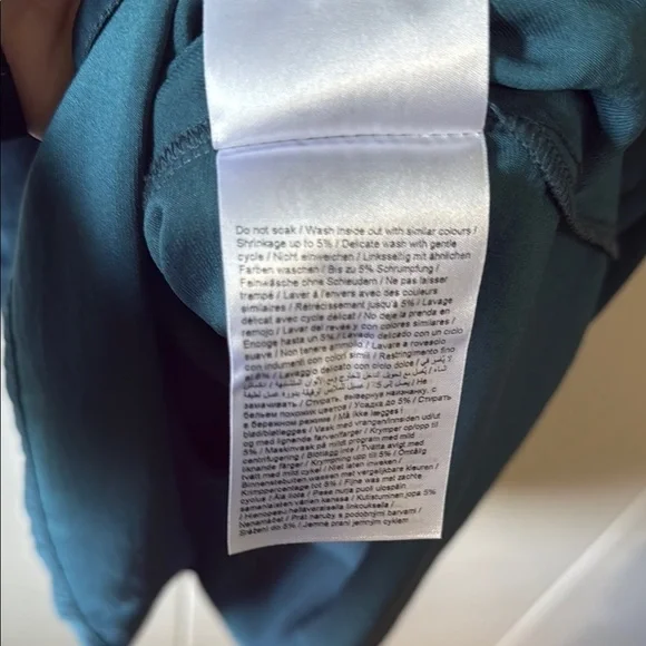 Lg Elegant Teal Dress with peekaboo chest - Picture 5 of 10